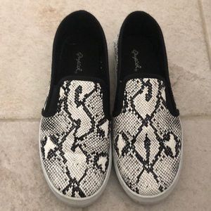 Snake skin slip on tennis shoes
